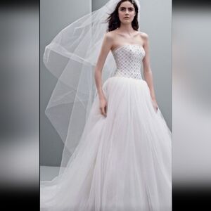 White by Vera Wang ball gown wedding dress with jewel top plus size 20